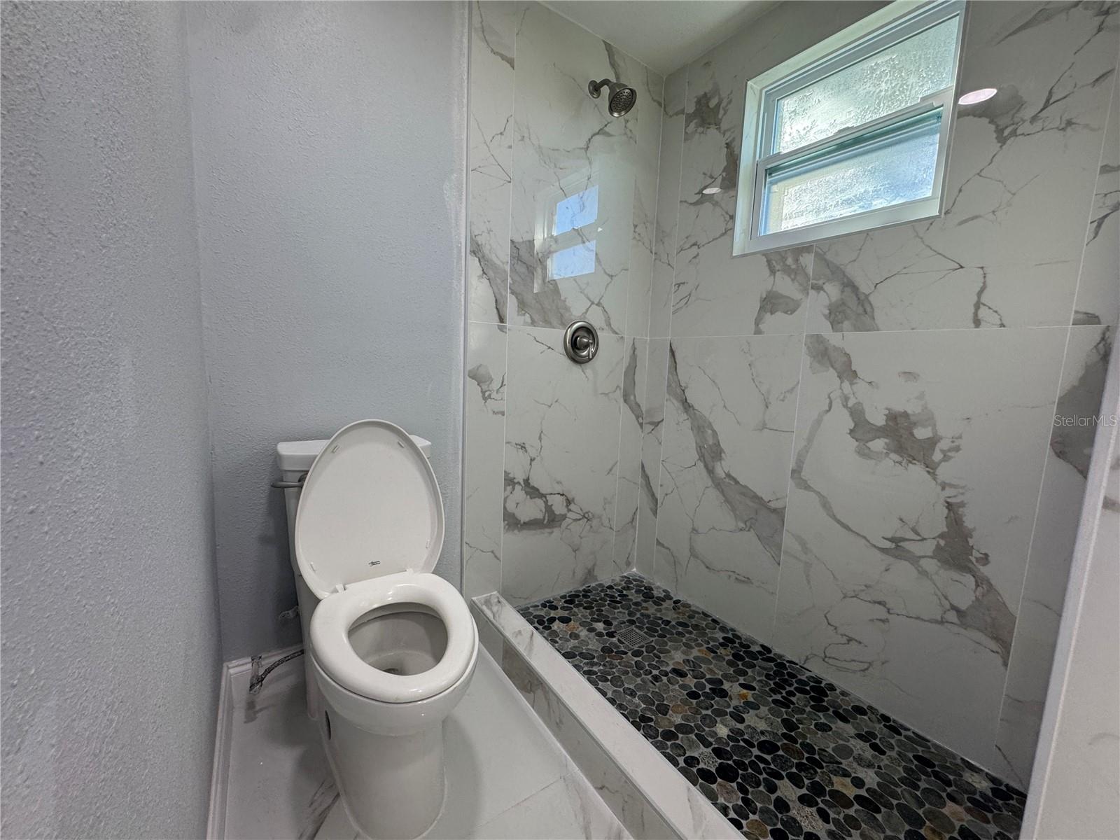 LEALMAN HIGHLANDS 2 - Residential Lease