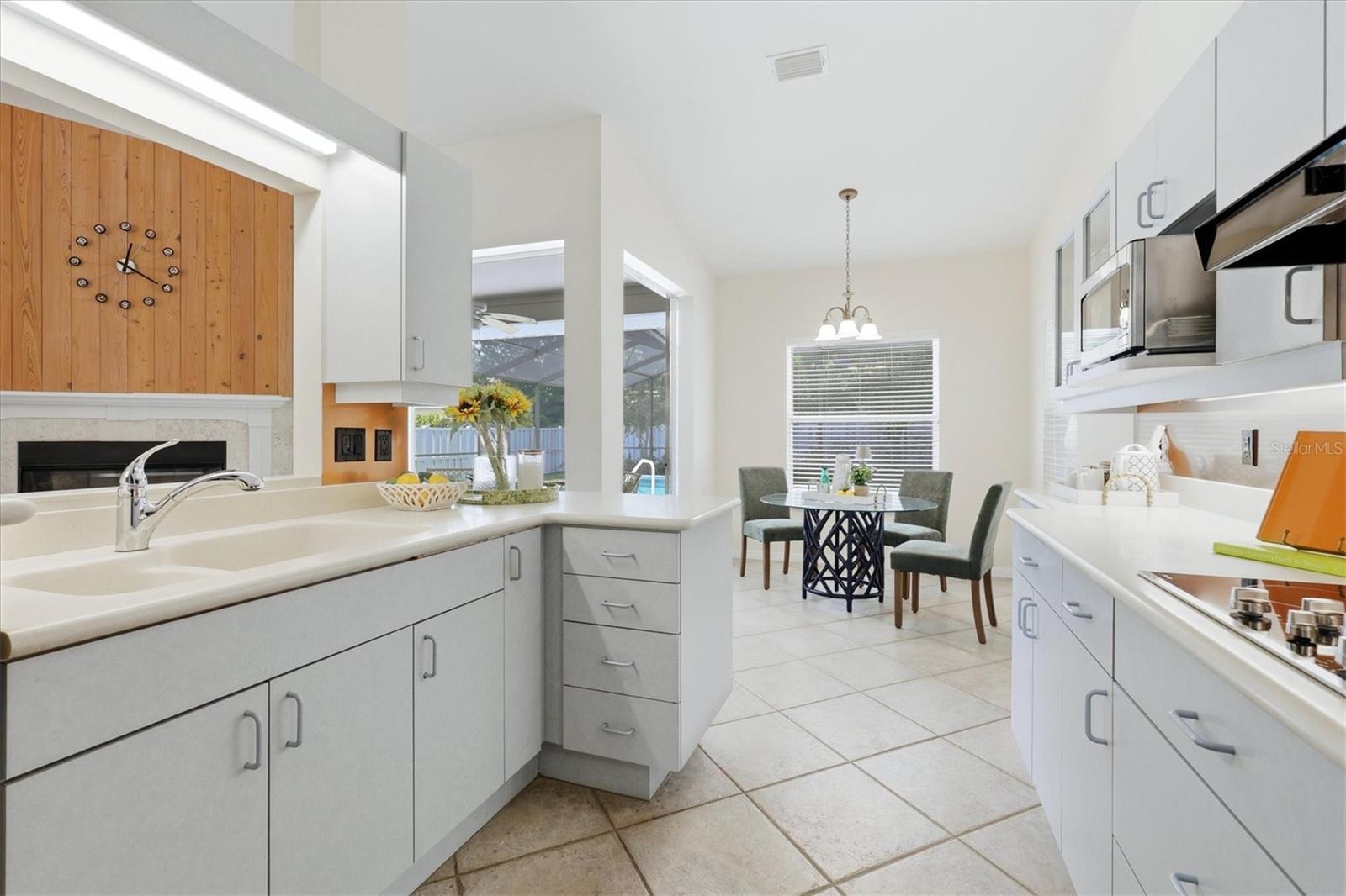 HUDSON BAYOU - Residential