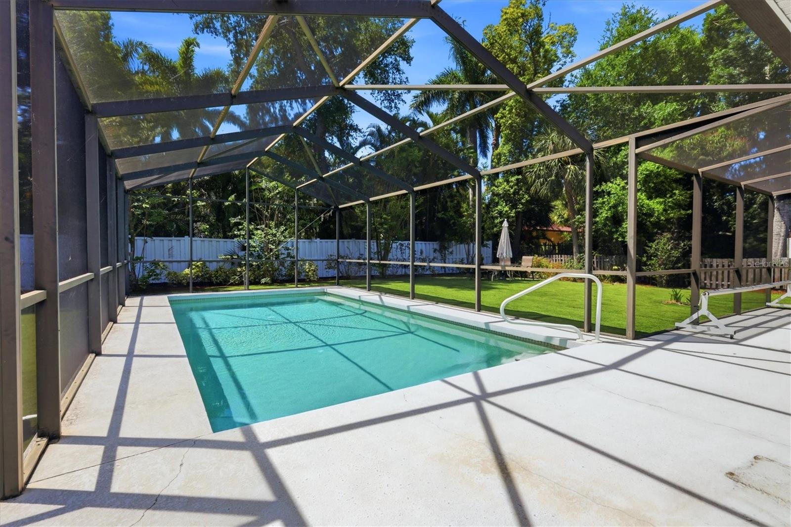 HUDSON BAYOU - Residential