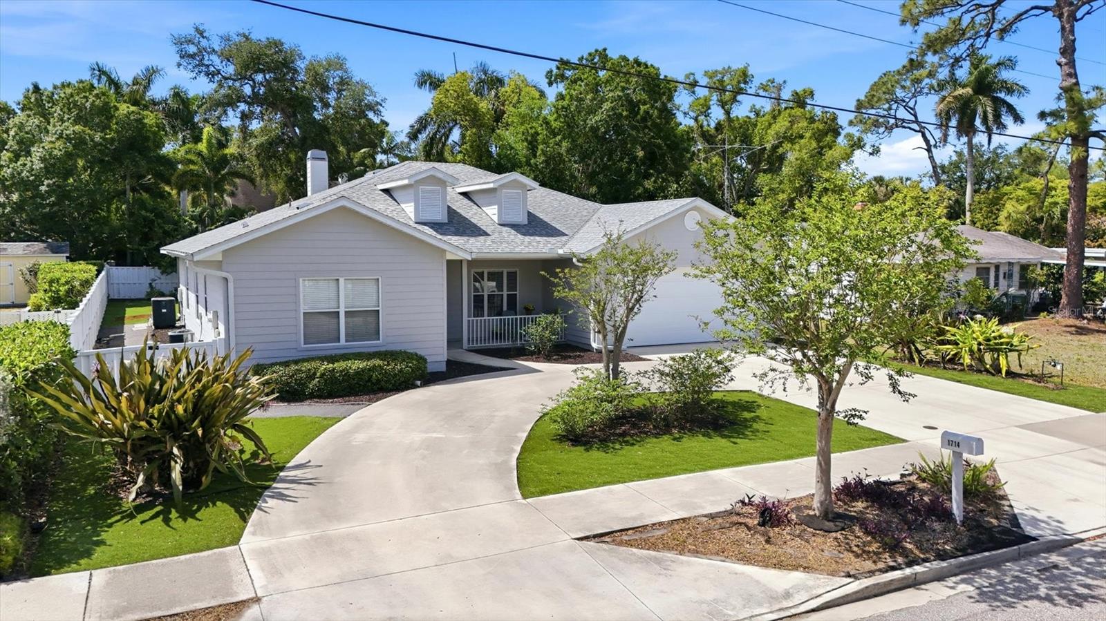 HUDSON BAYOU - Residential