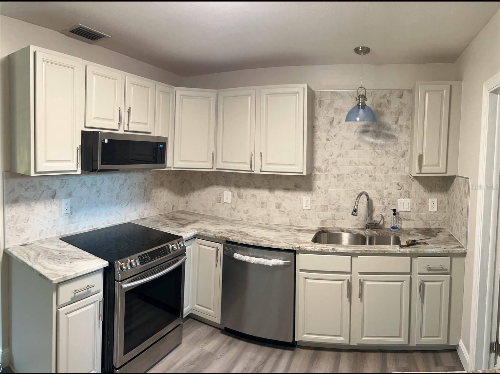 FAIRLAWN PARK - Residential