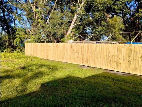 A home in LAKELAND