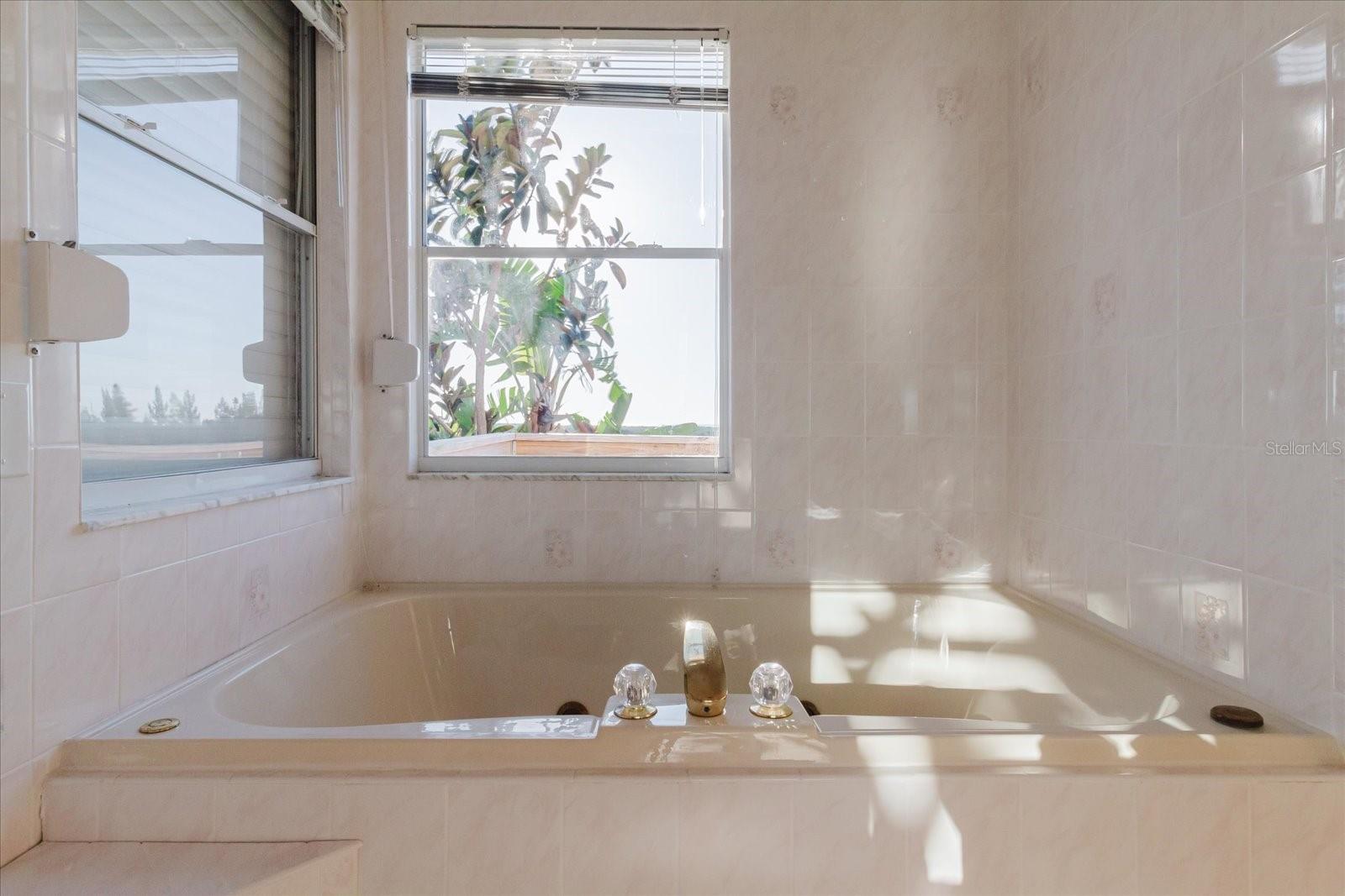 LEISURE BEACH - Residential