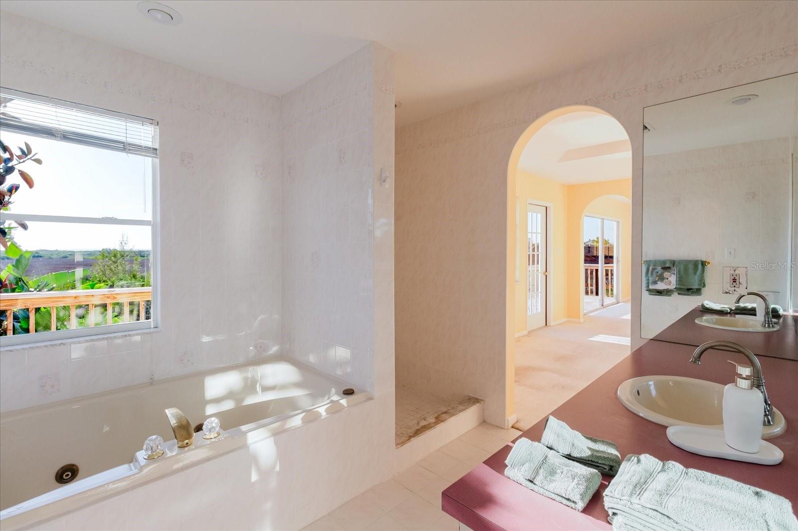 LEISURE BEACH - Residential