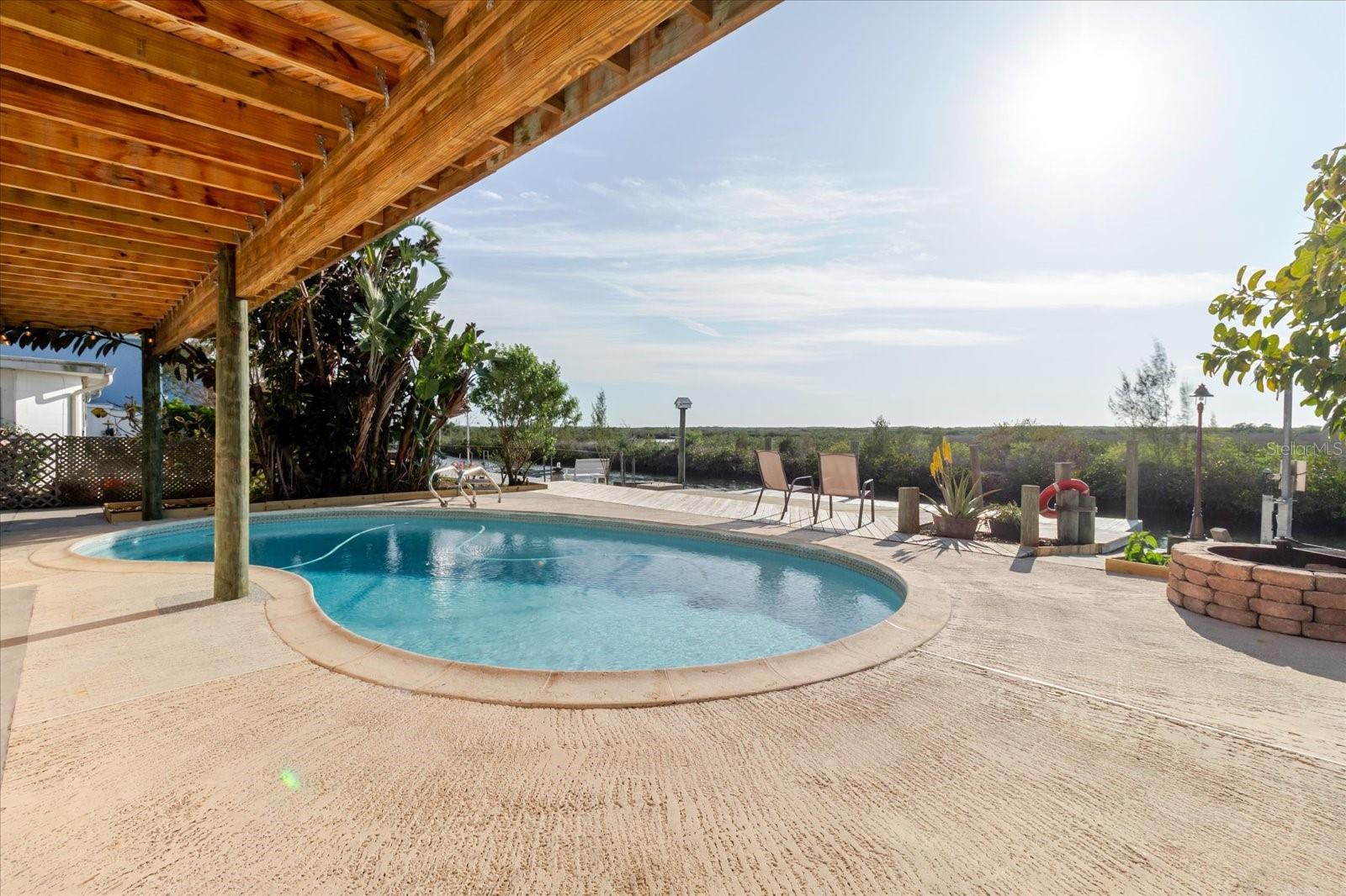 LEISURE BEACH - Residential