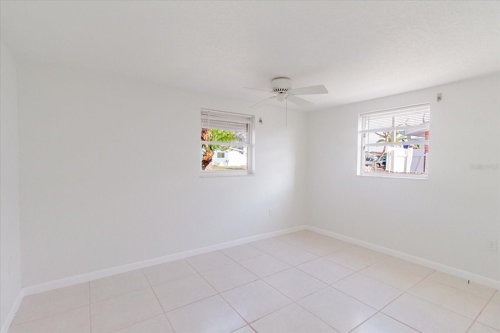 LEISURE BEACH - Residential