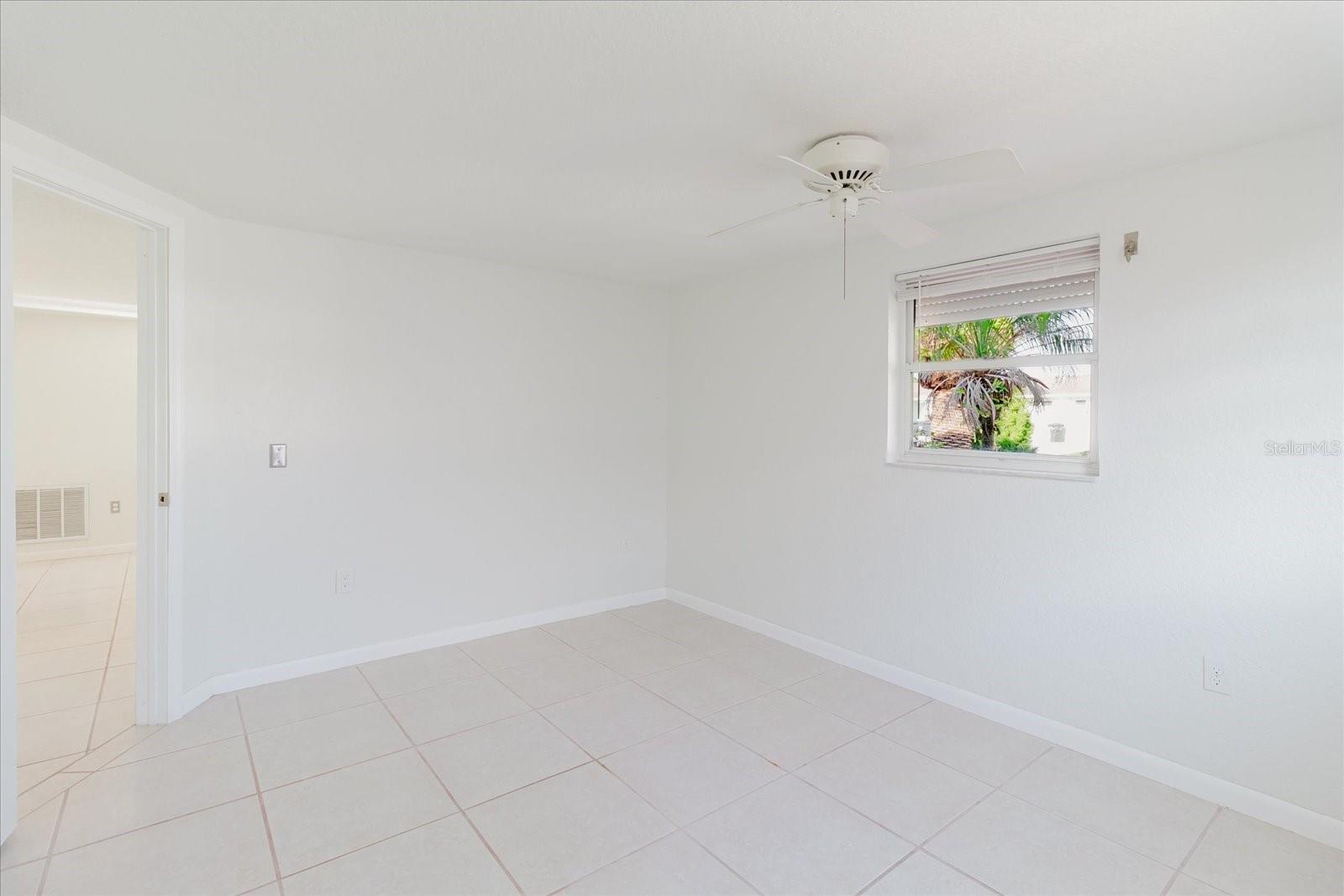 LEISURE BEACH - Residential