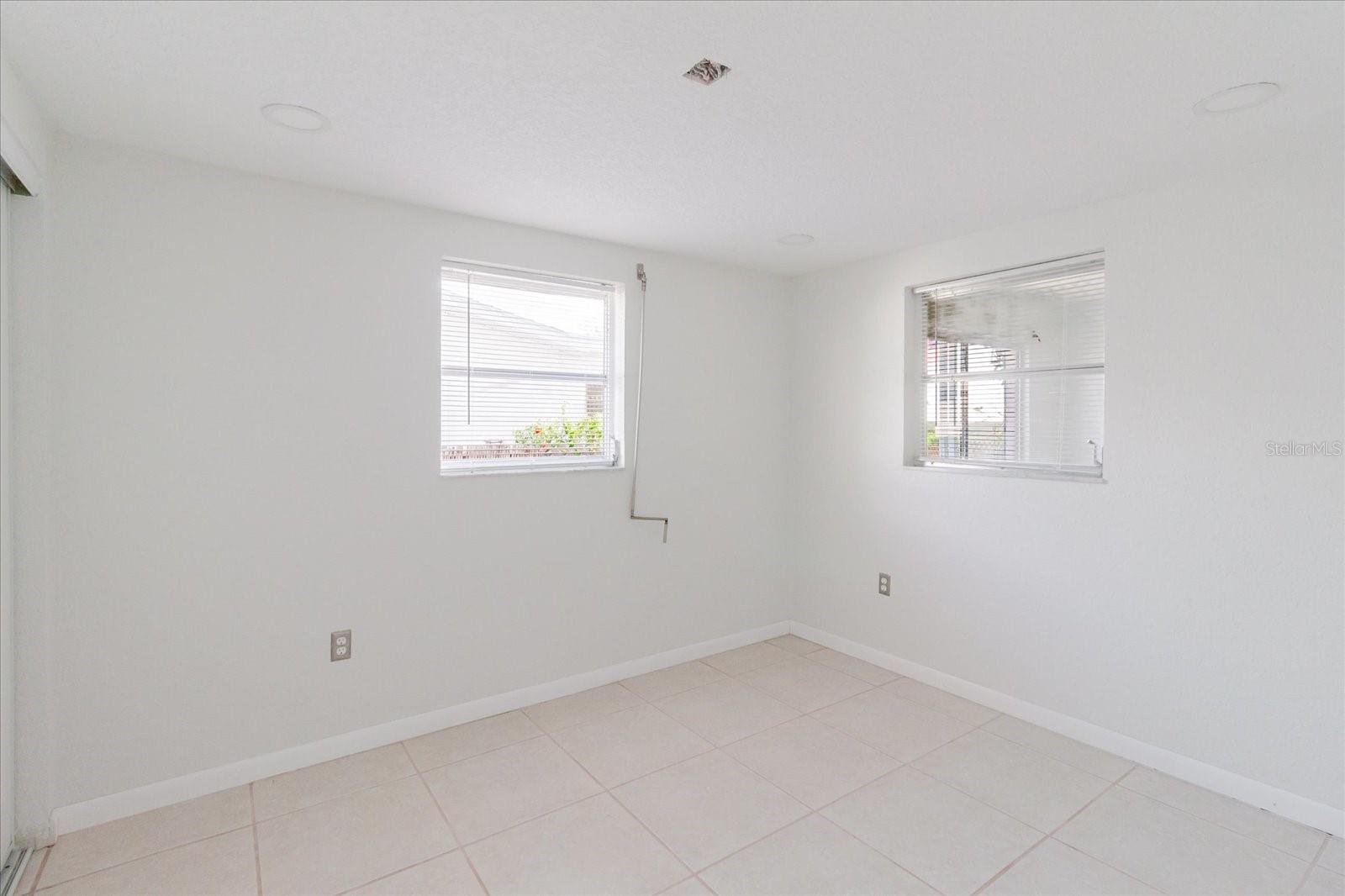 LEISURE BEACH - Residential