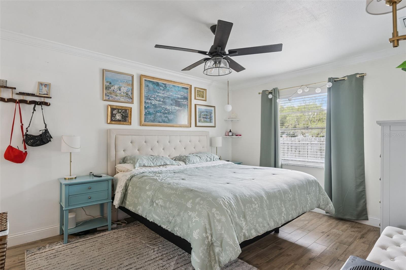 LAKE SEARCY SHORES - Residential