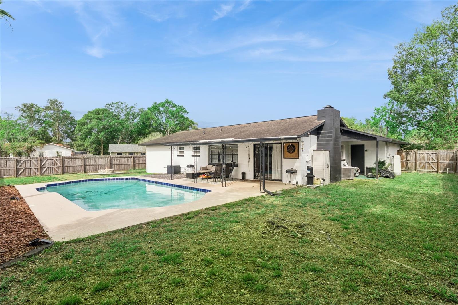 LAKE SEARCY SHORES - Residential