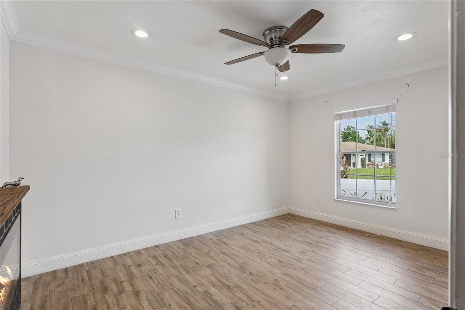 LAKE SEARCY SHORES - Residential