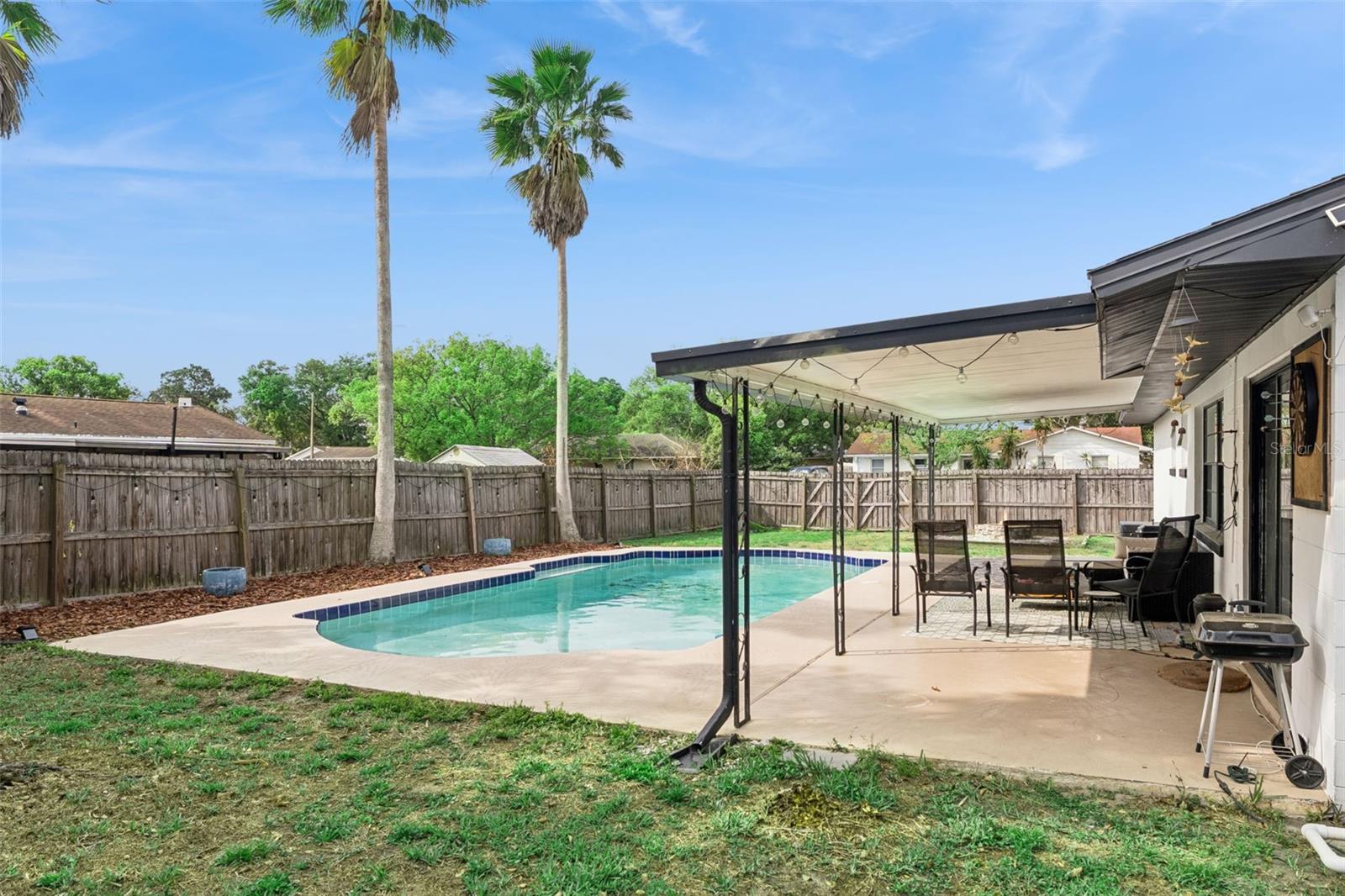 LAKE SEARCY SHORES - Residential