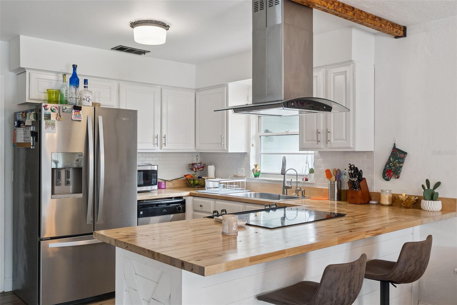 LAKE SEARCY SHORES - Residential