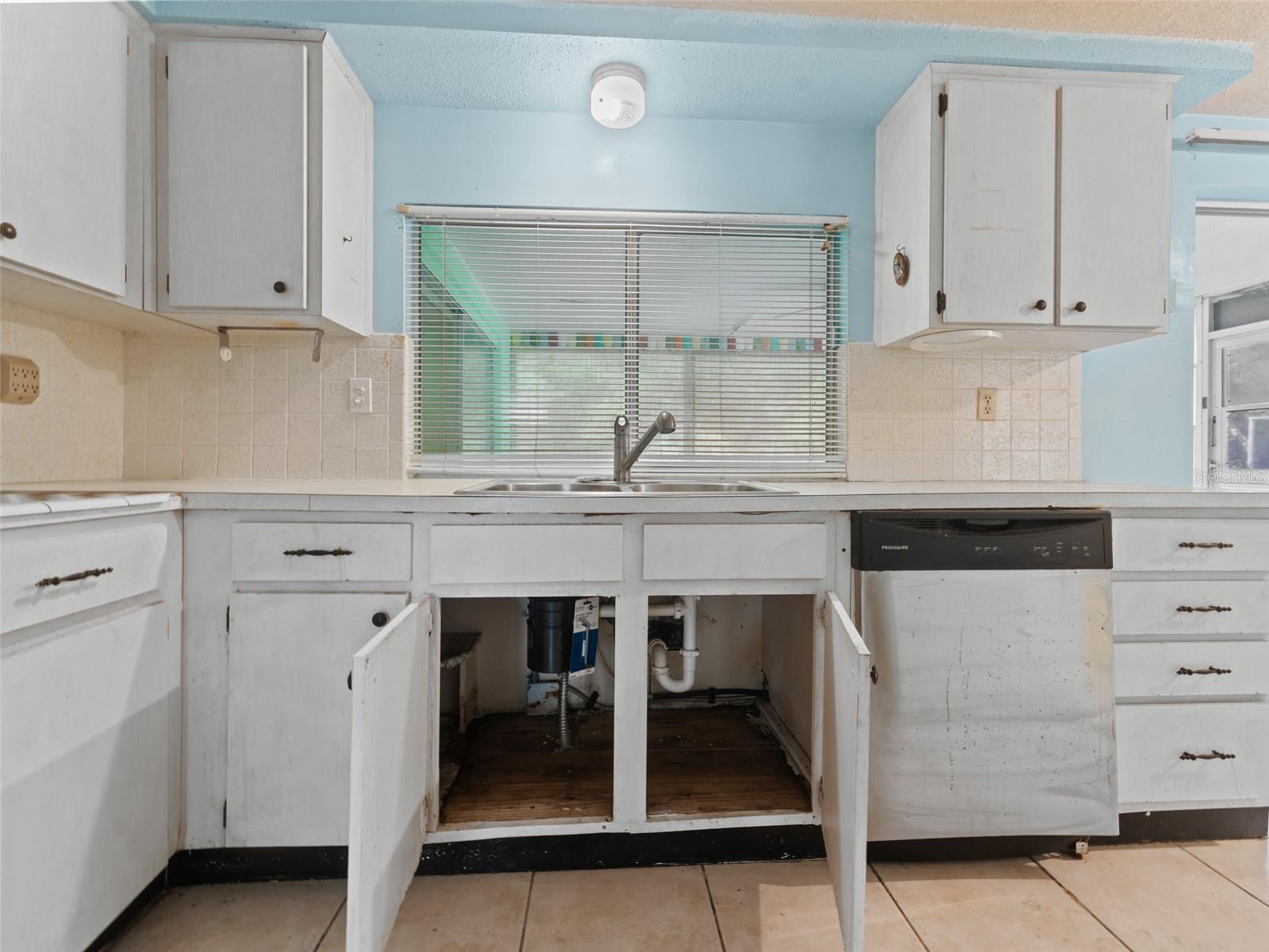 BEACON WOODS VILLAGE - Residential