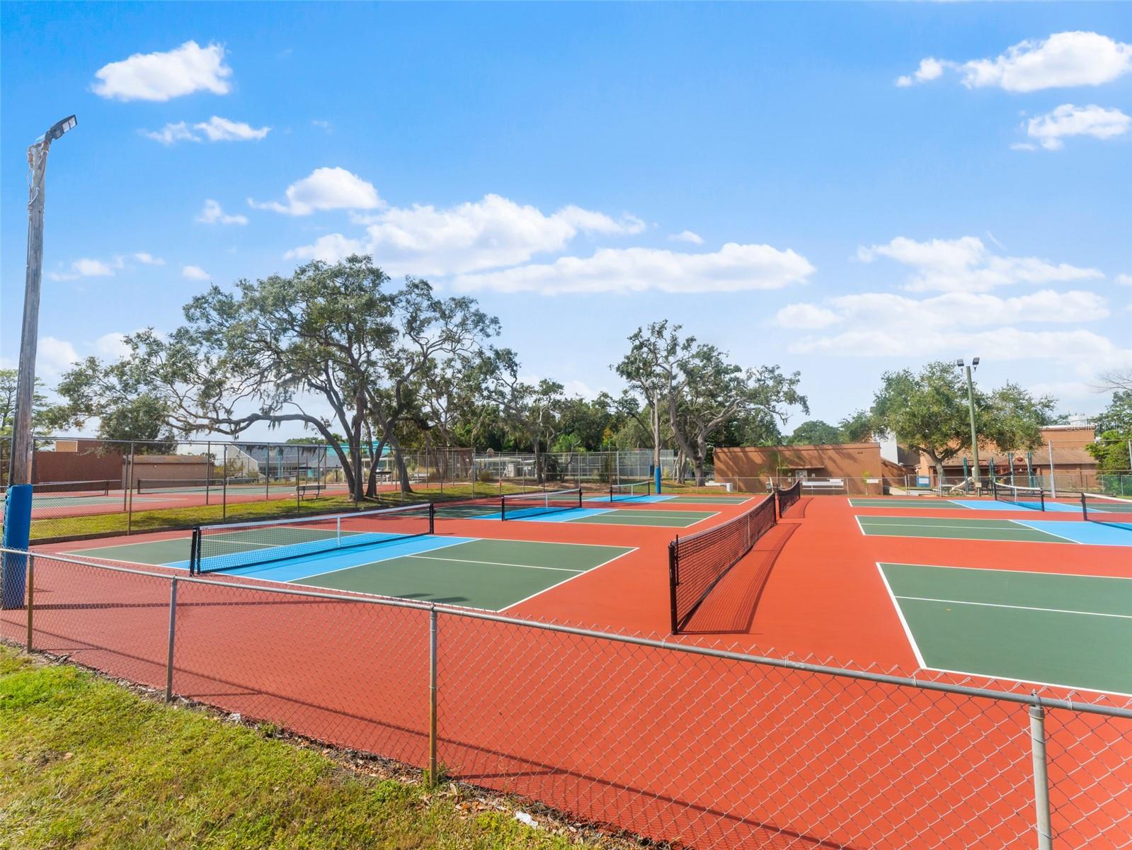 BEACON WOODS VILLAGE - Residential