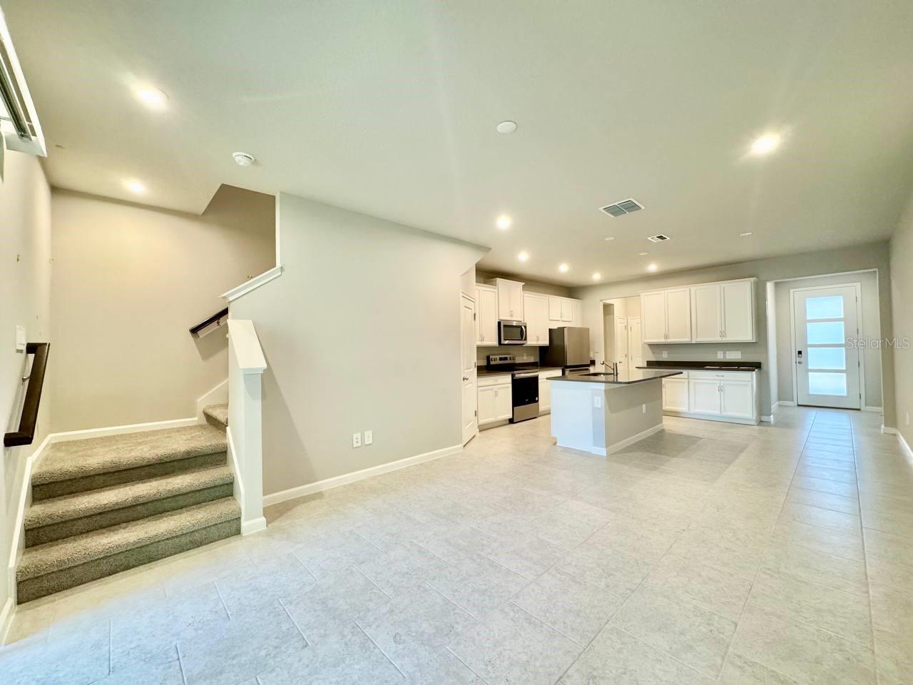 BLOOMINGDALE TOWNES - Residential Lease