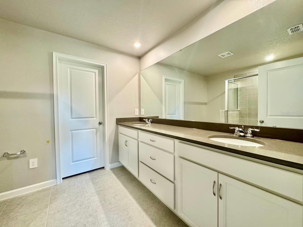 BLOOMINGDALE TOWNES - Residential Lease
