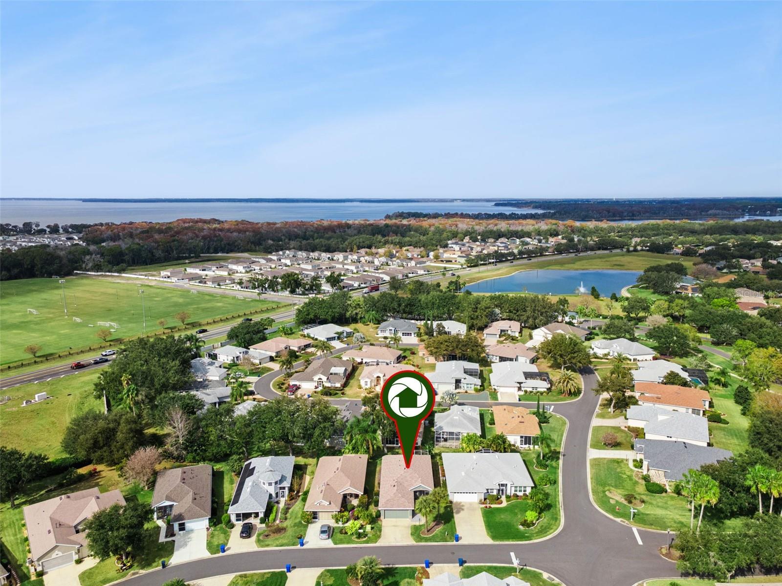 TAVARES ROYAL HARBOR PH 02 LT 179 - Residential