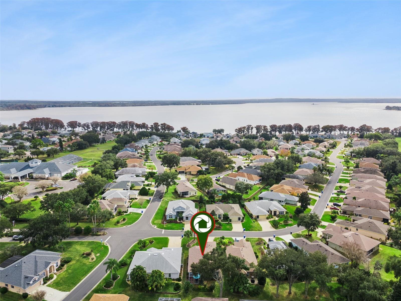 TAVARES ROYAL HARBOR PH 02 LT 179 - Residential