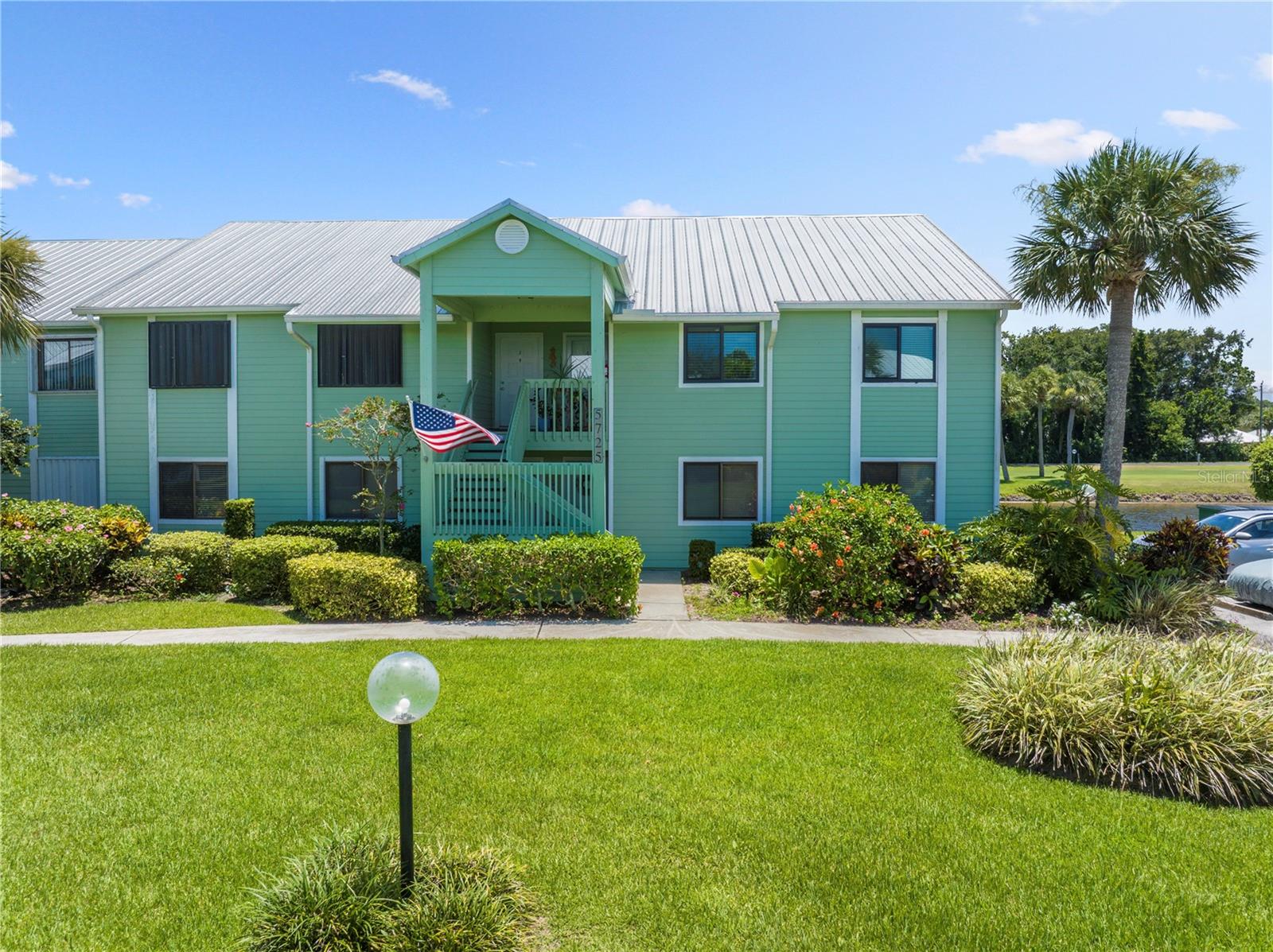 5725 PELICAN POINTE DRIVE 1, SEBASTIAN, FL, 32958/$254,999 4 5725 PELICAN POINTE DRIVE 1