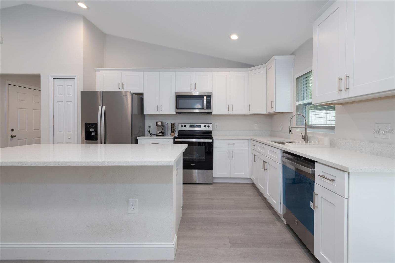 WEST HIGHLANDS - Residential