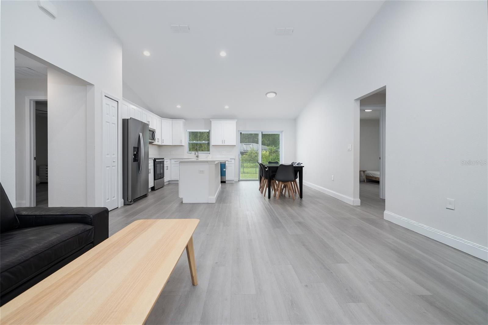 WEST HIGHLANDS - Residential