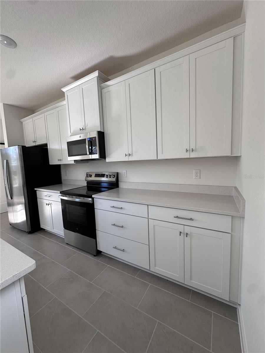 TRINITY PLACE PH 1 - Residential Lease