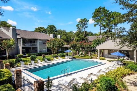 A home in LONGWOOD