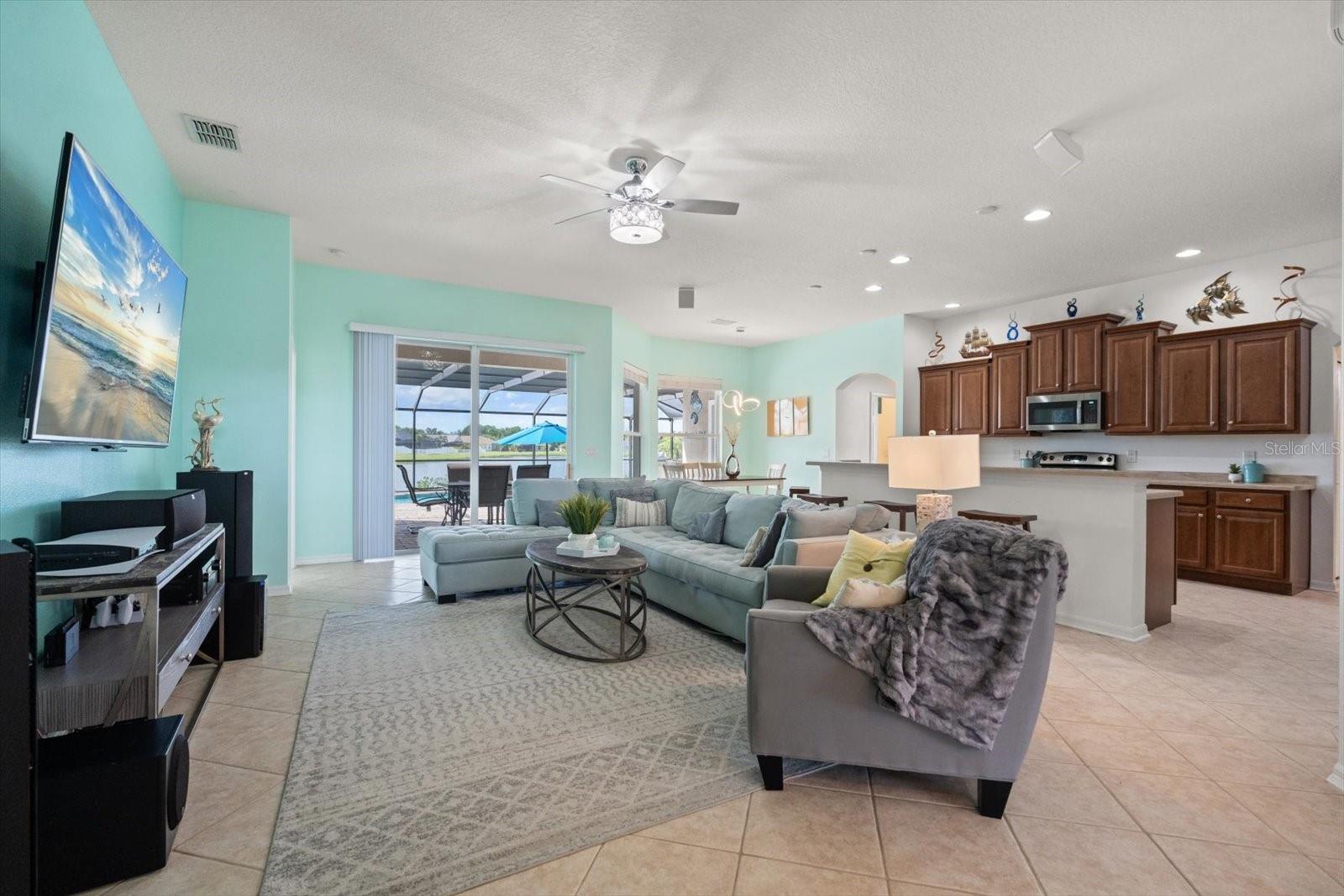 LAKESIDE PRESERVE - Residential