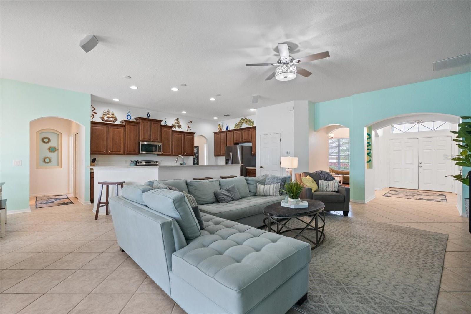 LAKESIDE PRESERVE - Residential