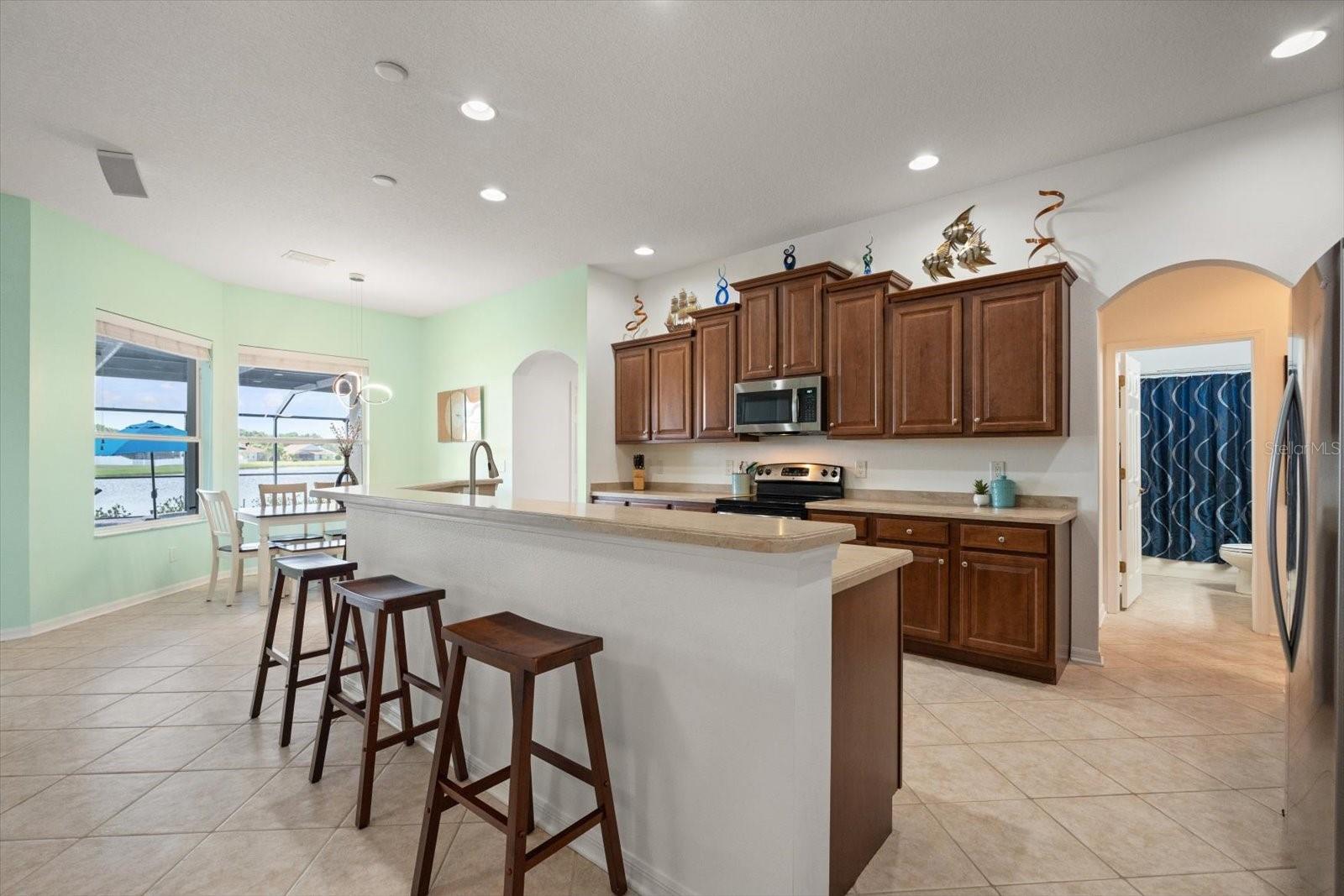 LAKESIDE PRESERVE - Residential