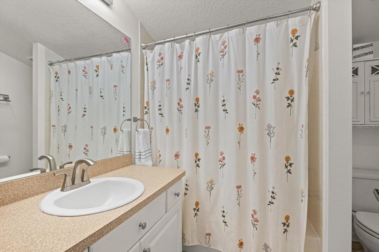 LAKESIDE PRESERVE - Residential