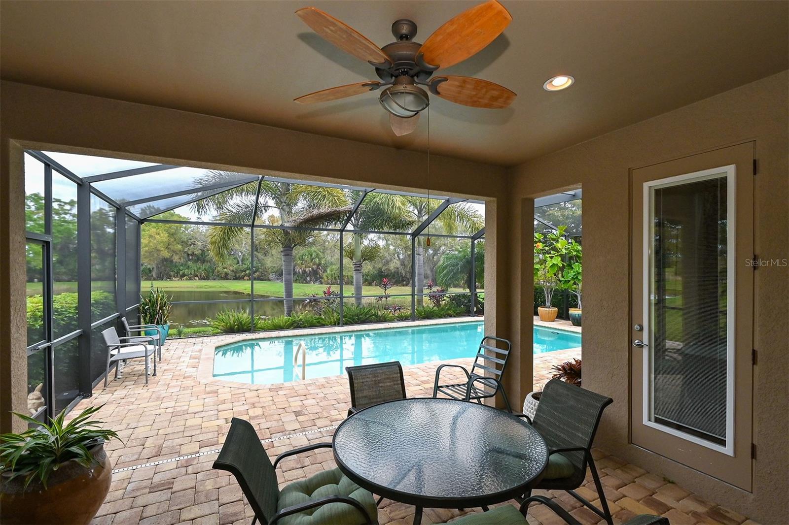 SANDHILL PRESERVE - Residential