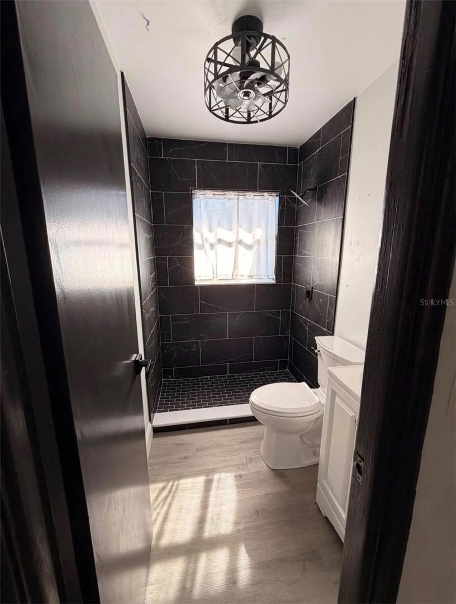 1905 ROSLYN AVENUE, BRADENTON, FL, 34207 4 1905 ROSLYN AVENUE