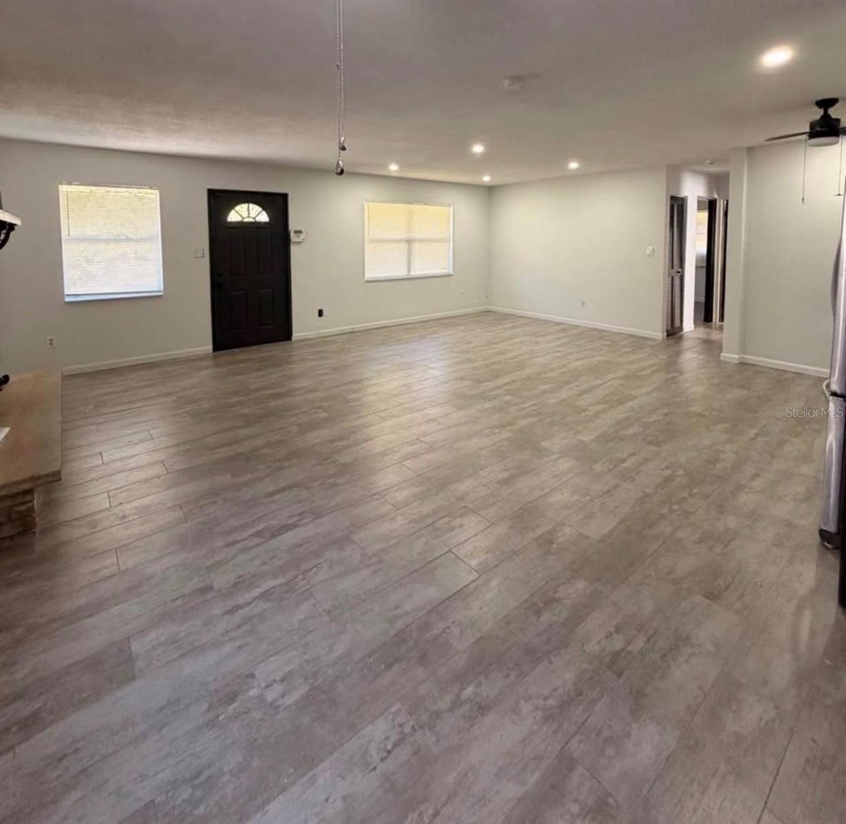 1905 ROSLYN AVENUE, BRADENTON, FL, 34207 1 1905 ROSLYN AVENUE