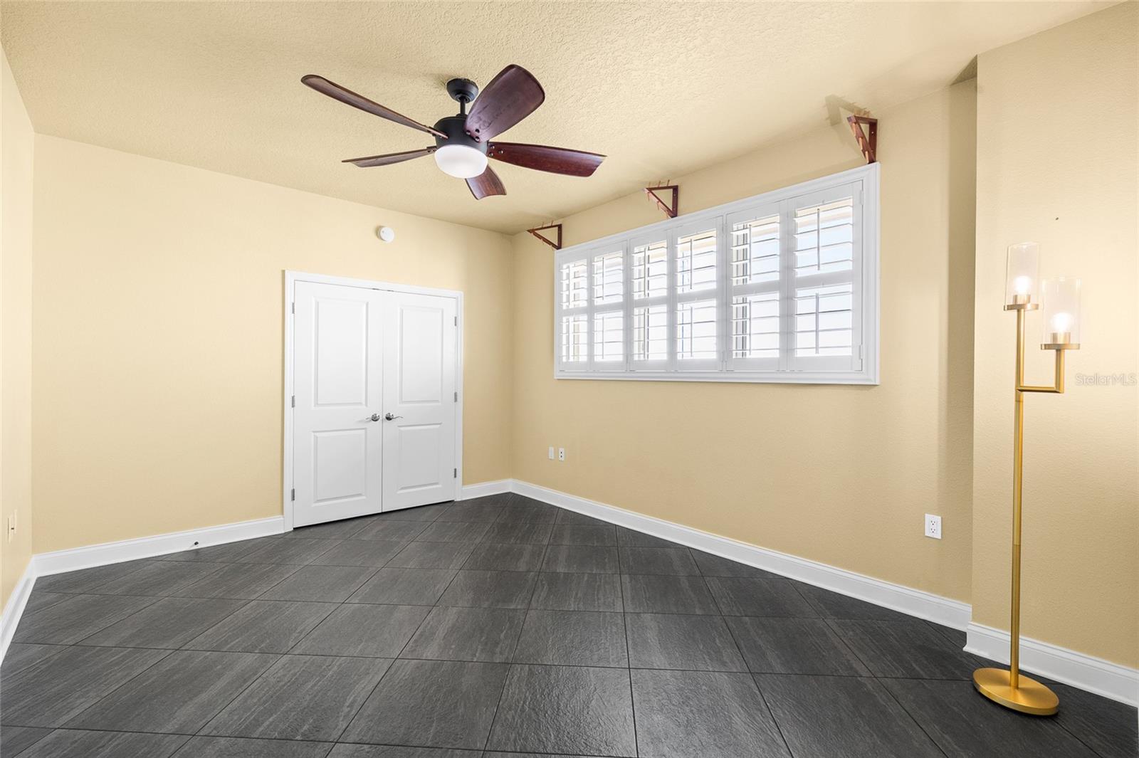 MANGROVE CAY I CONDO - Residential