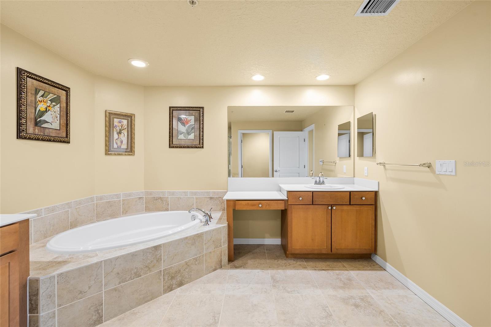 MANGROVE CAY I CONDO - Residential