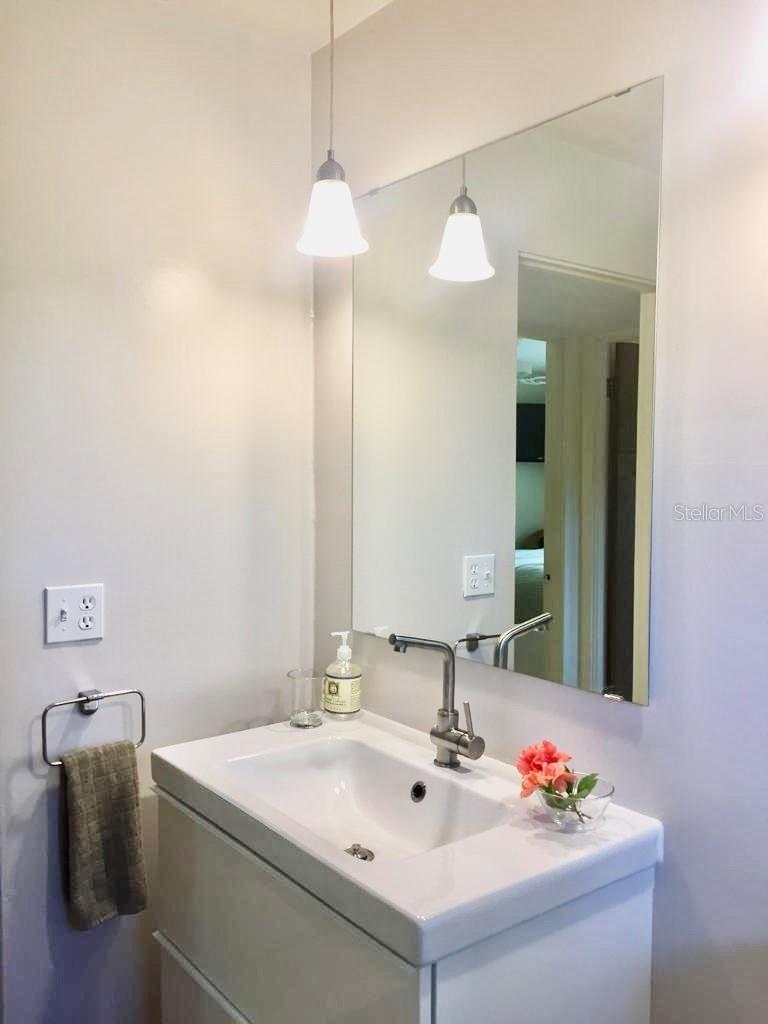 PINE SHORES ESTATE 3RD ADD - Residential