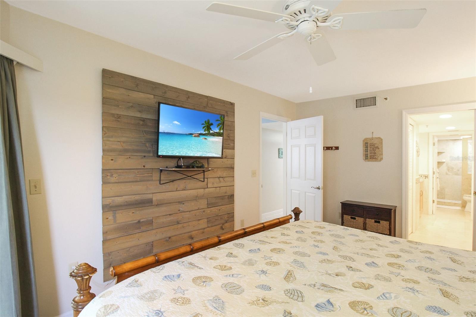 GULF & BAY CLUB BAYSIDE - Residential Lease