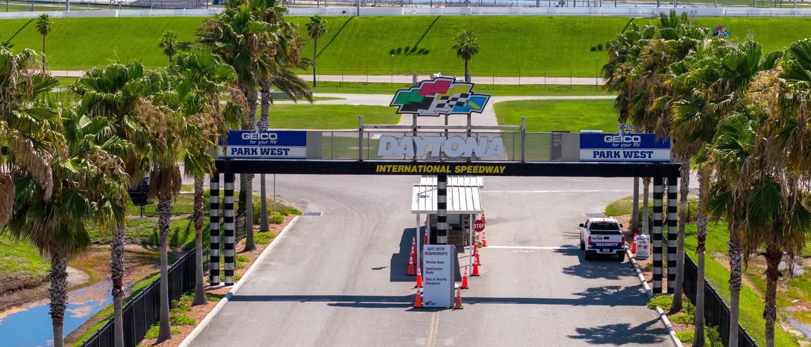 PLANTATION ACRES - Residential