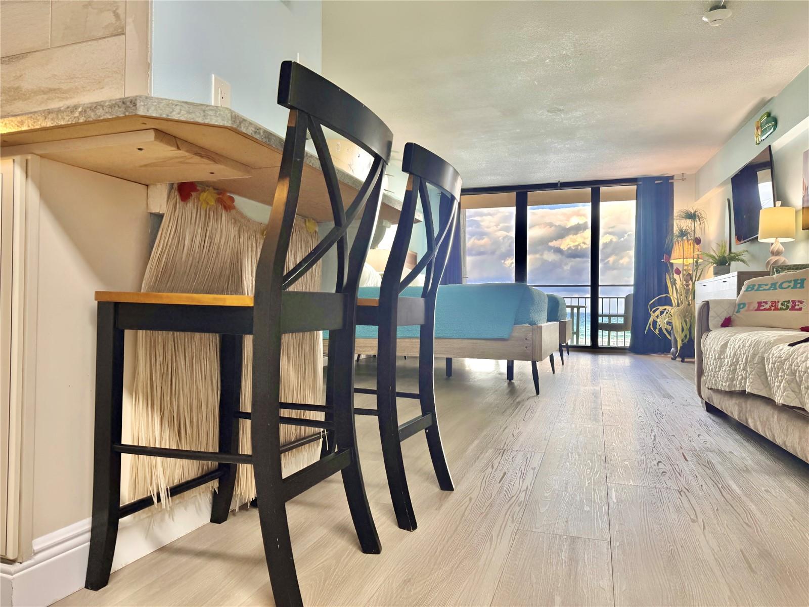 HAWAIIAN INN LC - Residential