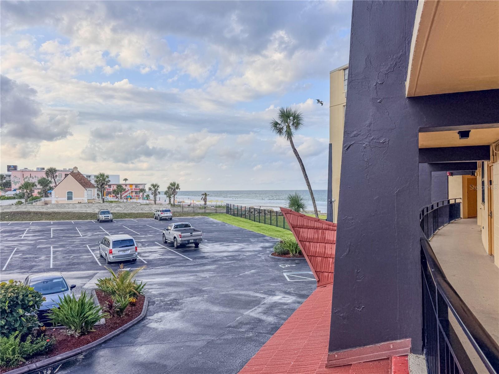 HAWAIIAN INN LC - Residential