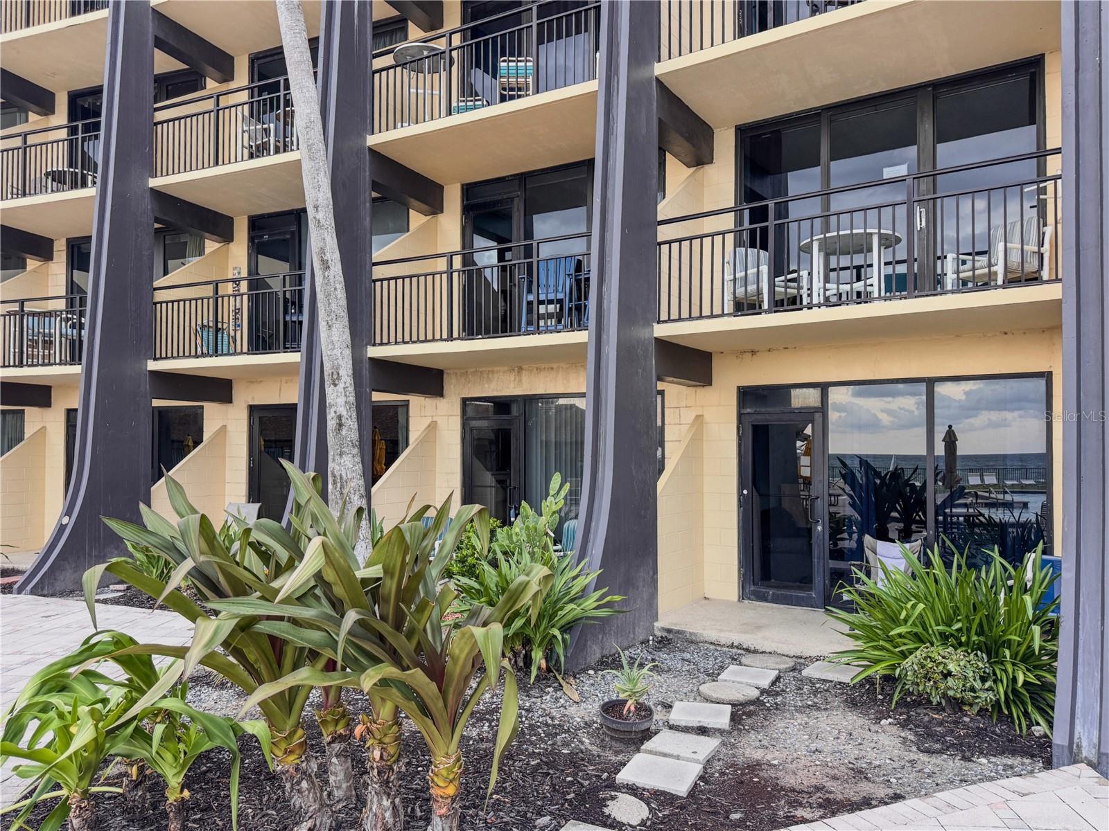 HAWAIIAN INN LC - Residential