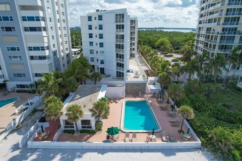 A home in SARASOTA