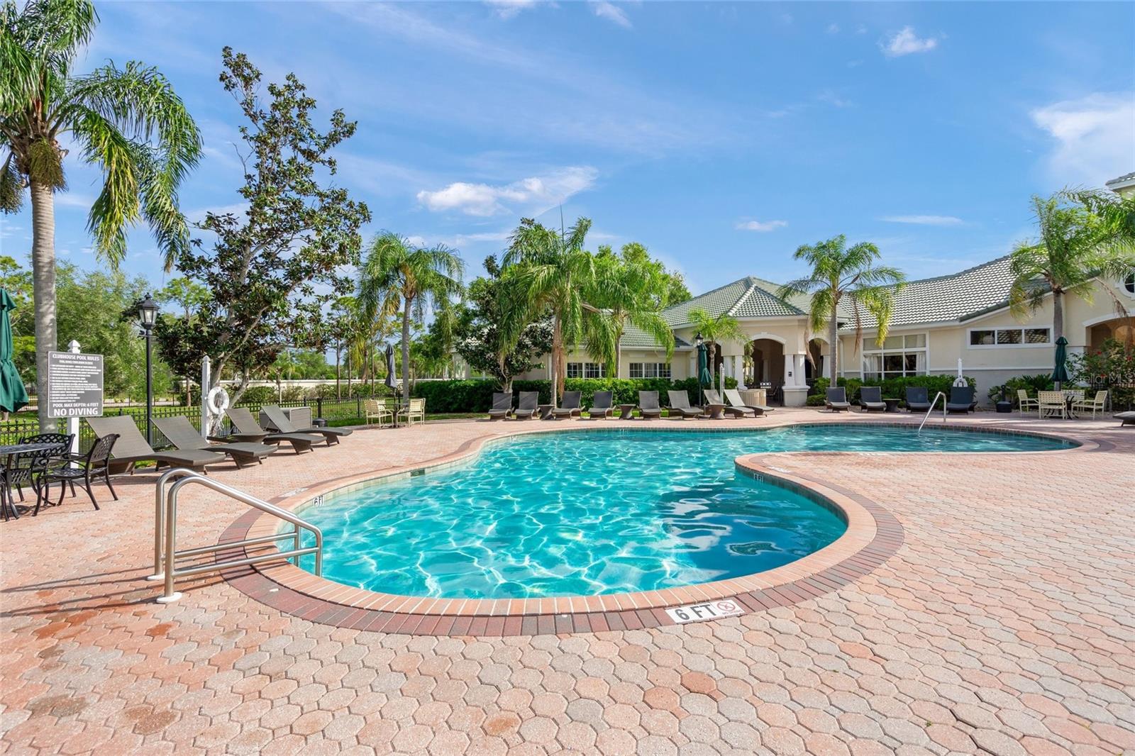 SERENADE ON PALMER RANCH - Residential