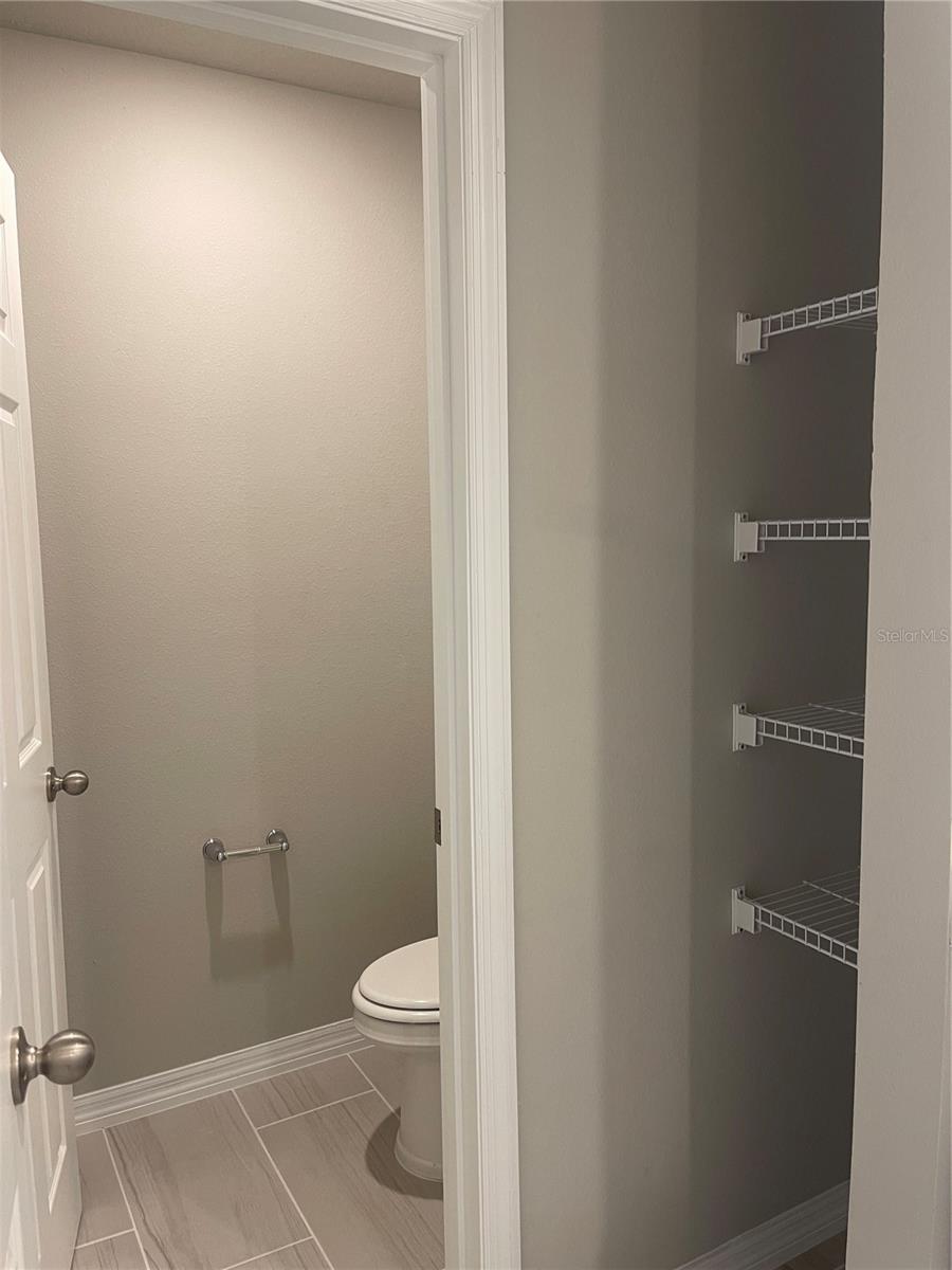 LEGACY UNION TWNHMS - Residential Lease