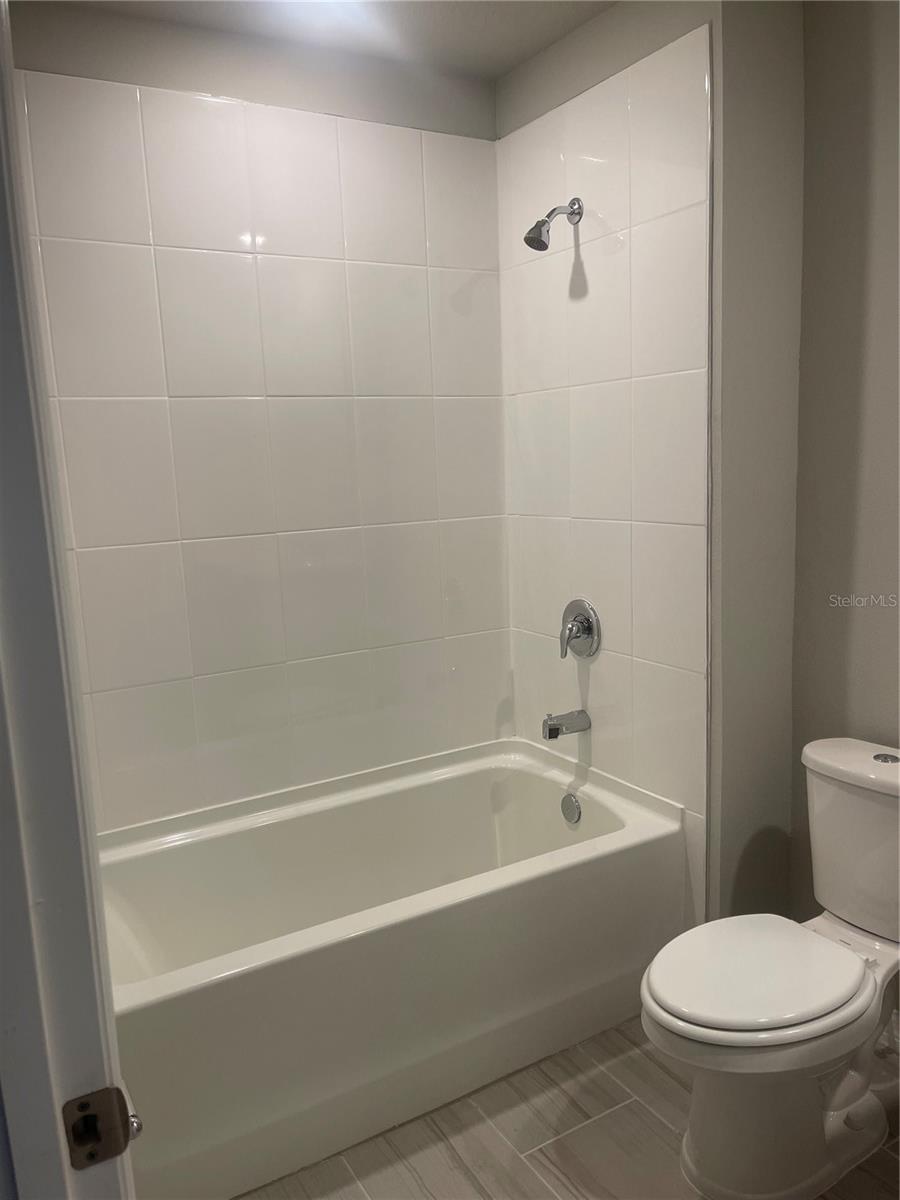 LEGACY UNION TWNHMS - Residential Lease