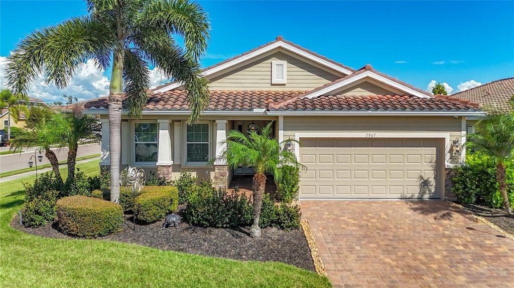 Photo of 2807 Oriole Drive, Sarasota, FL 34243 (MLS # A4658208)