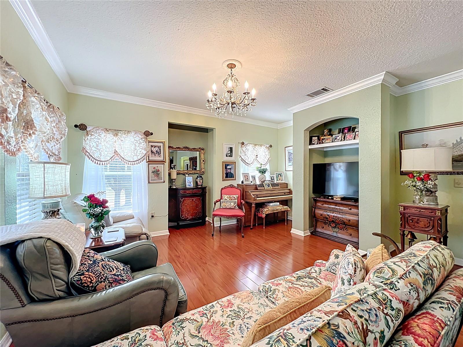 NOTTING HILL A CONDO - Residential