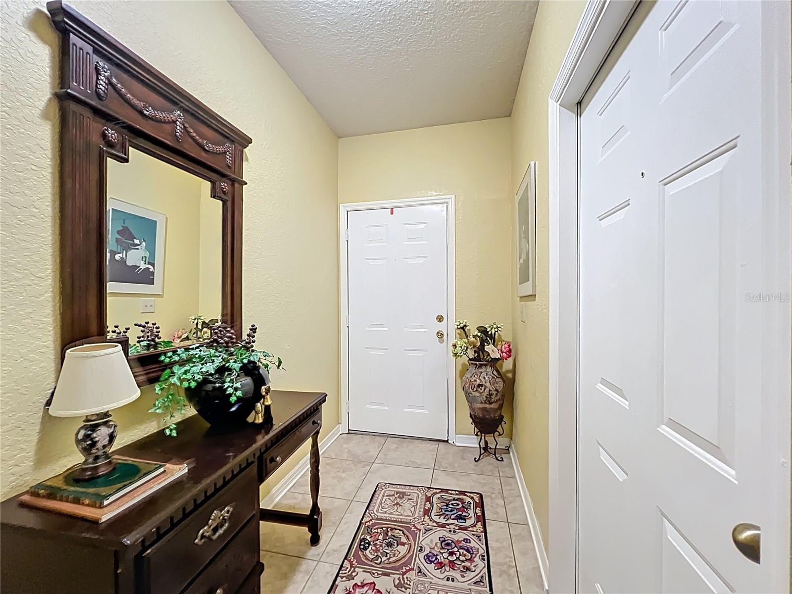 NOTTING HILL A CONDO - Residential